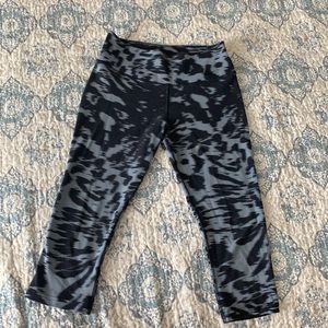 Nike dry fit cropped leggings